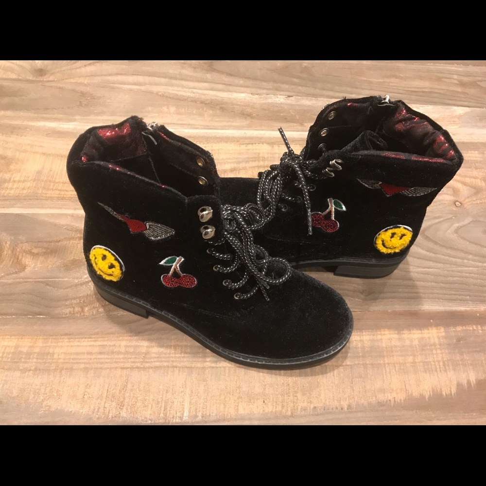 Cupcake couture booties
